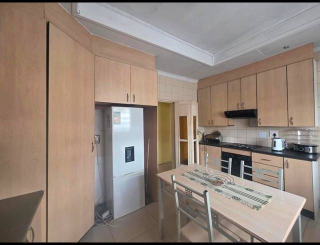 4 BEDROOM HOUSE FOR SALE IN TOKOZA